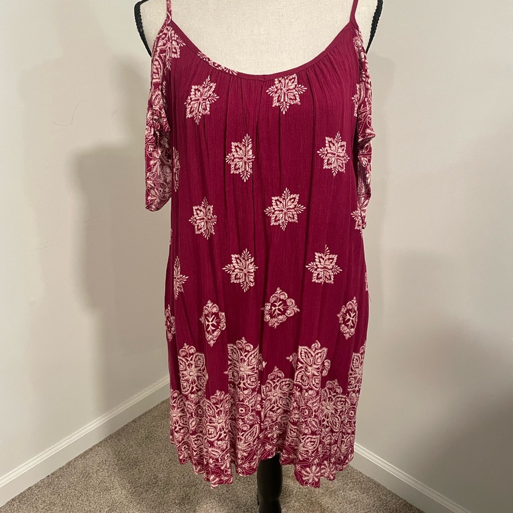 Women's Burgundy Floral Top